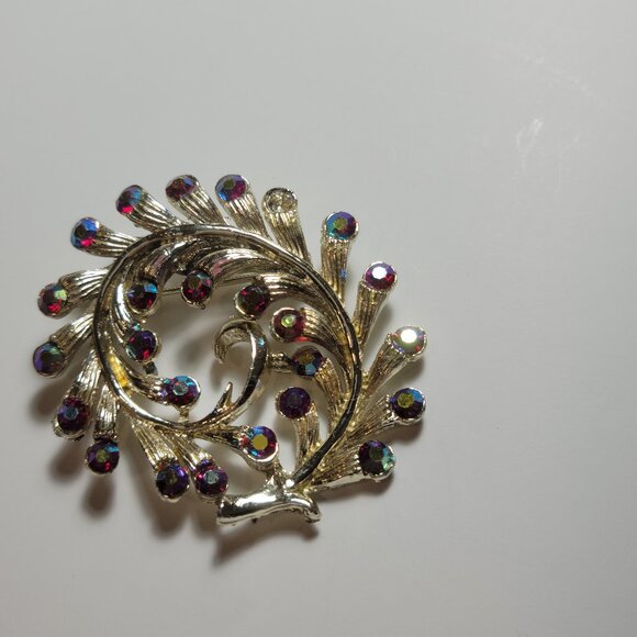 Rhodium Aurora Borealis Brooch great condition and is Antique unsigned - Picture 3 of 9